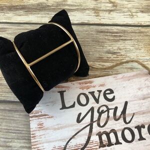 Emerald Duv Cage Bracelet With Box NWOT